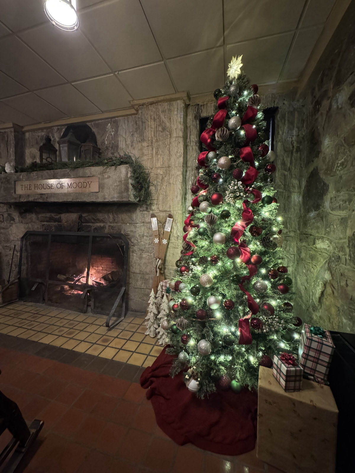 Nostalgic Holiday Magic at Mountain Lake Lodge